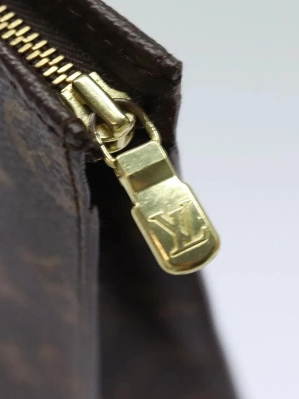 Louis Vuitton brand	louis vuitton